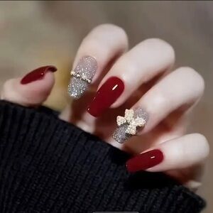 Press on Nails - Red